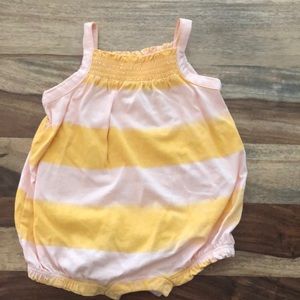 Pink and yellow stripe Tea collection bubble